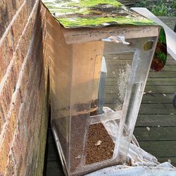 50 Gal Sea Clear fish tank with Cascade 700 power filter