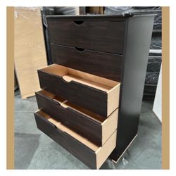 5 drawers dresser / Five drawers dresser