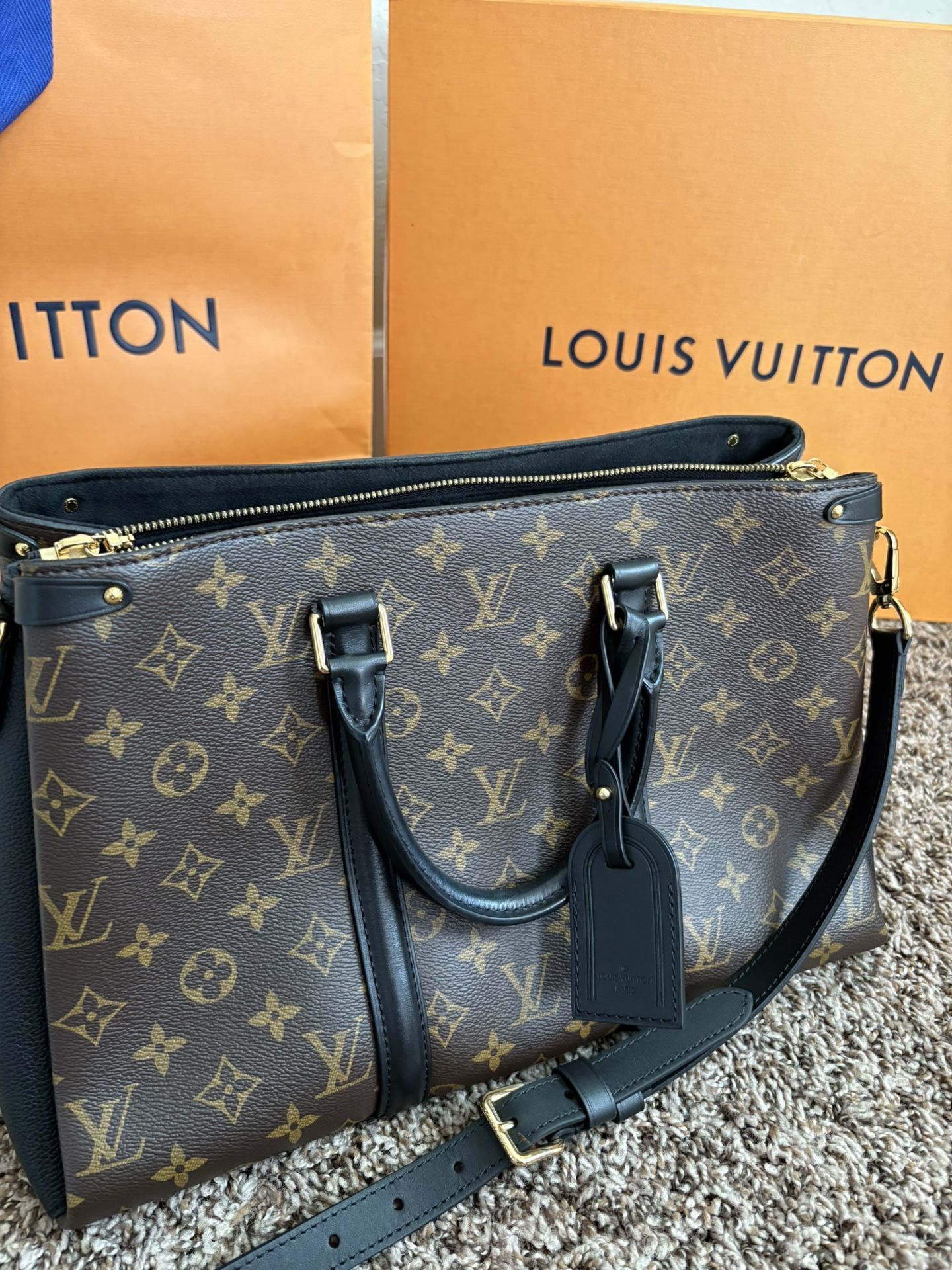 Louis Vuitton Purse