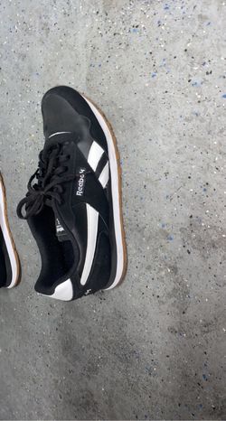 Men’s Reebok athletic shoes