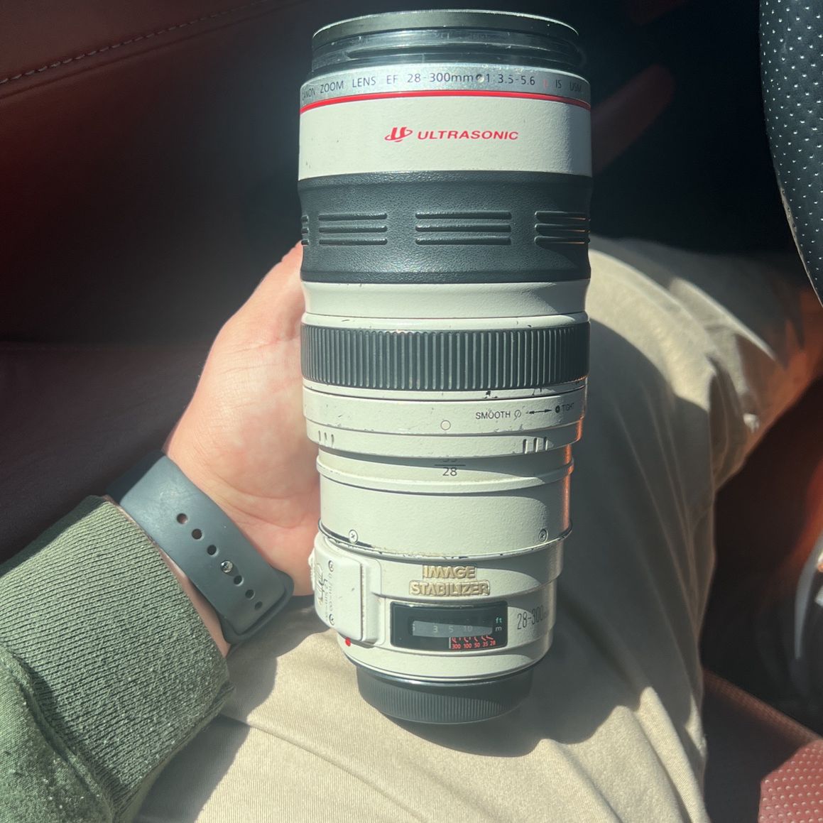 Used Canon EF 28-300mm f/3.5-5.6L IS USM 