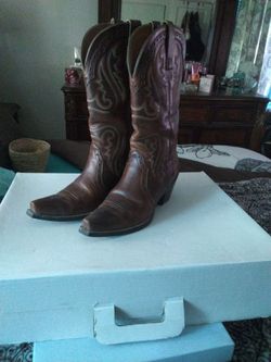 Boot Barn women's brown boots size 8