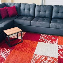 JJAME BLACK SECTIONAL