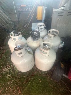 Propane tanks 5 gal