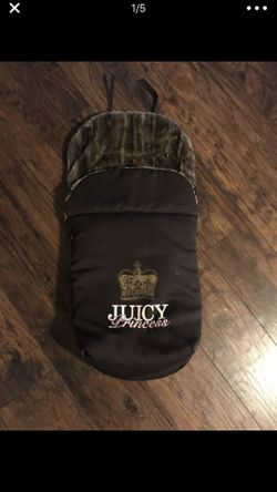 Stroller footmuff