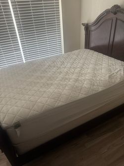 Queen Pillow Top Mattress