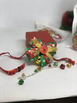 NWT BOW REINDEER PET COLLAR W/ GOLD JINGLE BELL