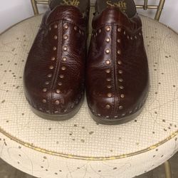 Women’s Clogs