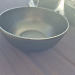 24 Black Plastic Bowls-new