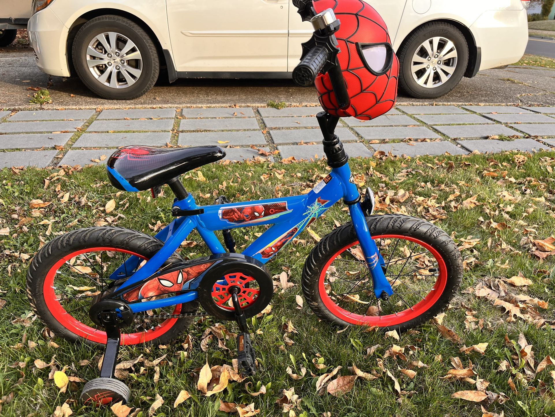 Superman Boys Bike With Training Wheels