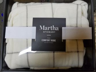 martha robe