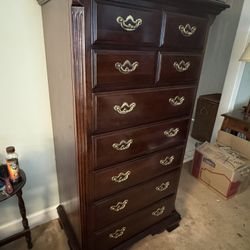Thomasville Lingerie Chest
