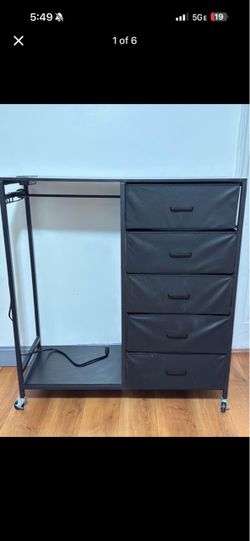 5 Drawer Dresser with Rack