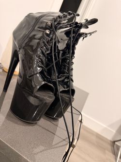 Stripper shoes