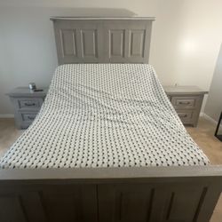 Queen bedroom set (frame, headboard, dressers, nightstands, adjustable platform, tempur- pedic bed)
