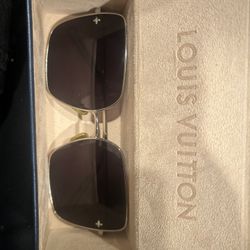 Louis Vuitton Glasses 