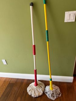 Mops