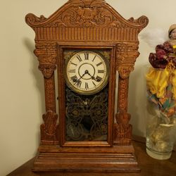 Vintage Wind Up Clock