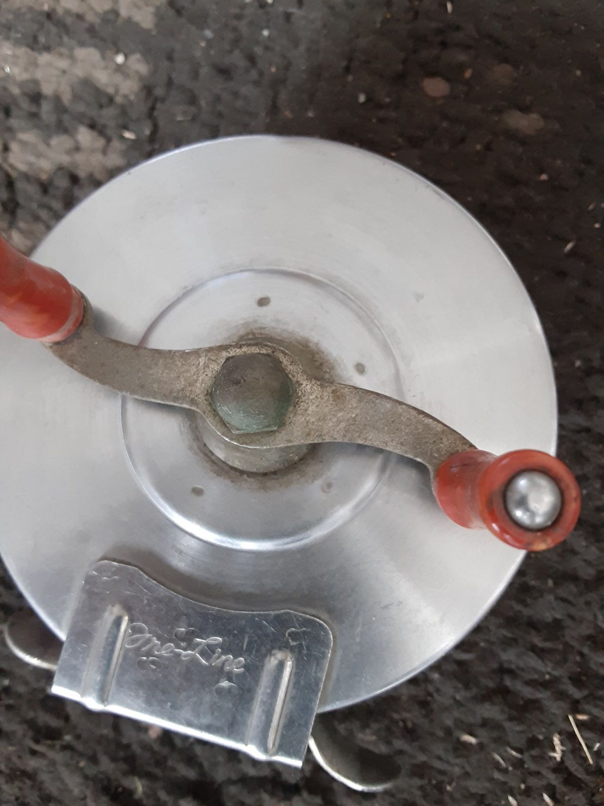 Vintage oneline model 10 B fly reel made in B boulder Colo USA & Sports King 9 ft. One piece steel fly rod