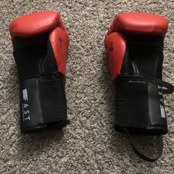 Boxing gloves