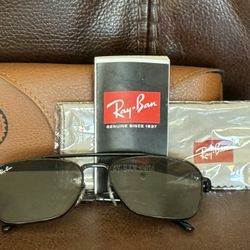 Ray-Ban Sunglasses  New Caravan Style