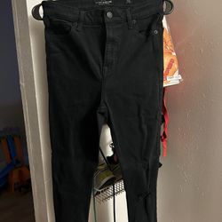 Pantalón Negro En Buen Estado 