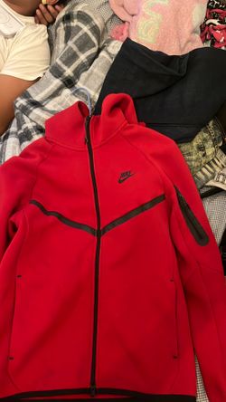 Red Nike tech