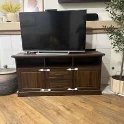 65 Inch TV console 