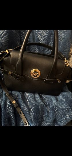 Michael Kors medium purse, like new
