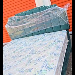 FULL SIZE BED FRAME BRAND NEW WITH MATRESS USED IS FREE