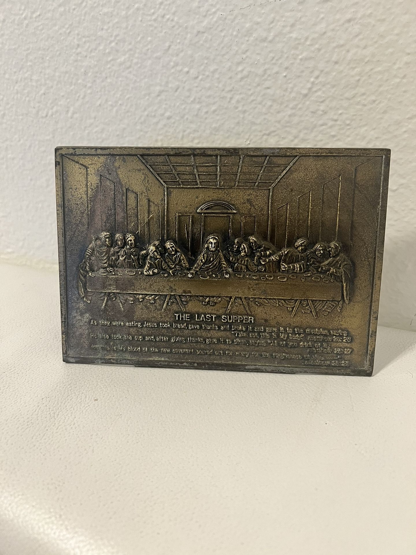 CAST IN METAL "THE LAST SUPPER" DIMENSIONS 6 1/8 x 4 3/8 inches