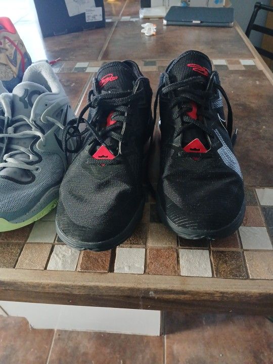 Women's Basketball Court Shoes