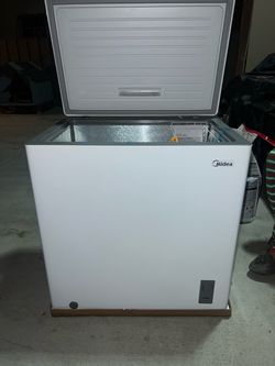 Midea 7.0 cu. Ft