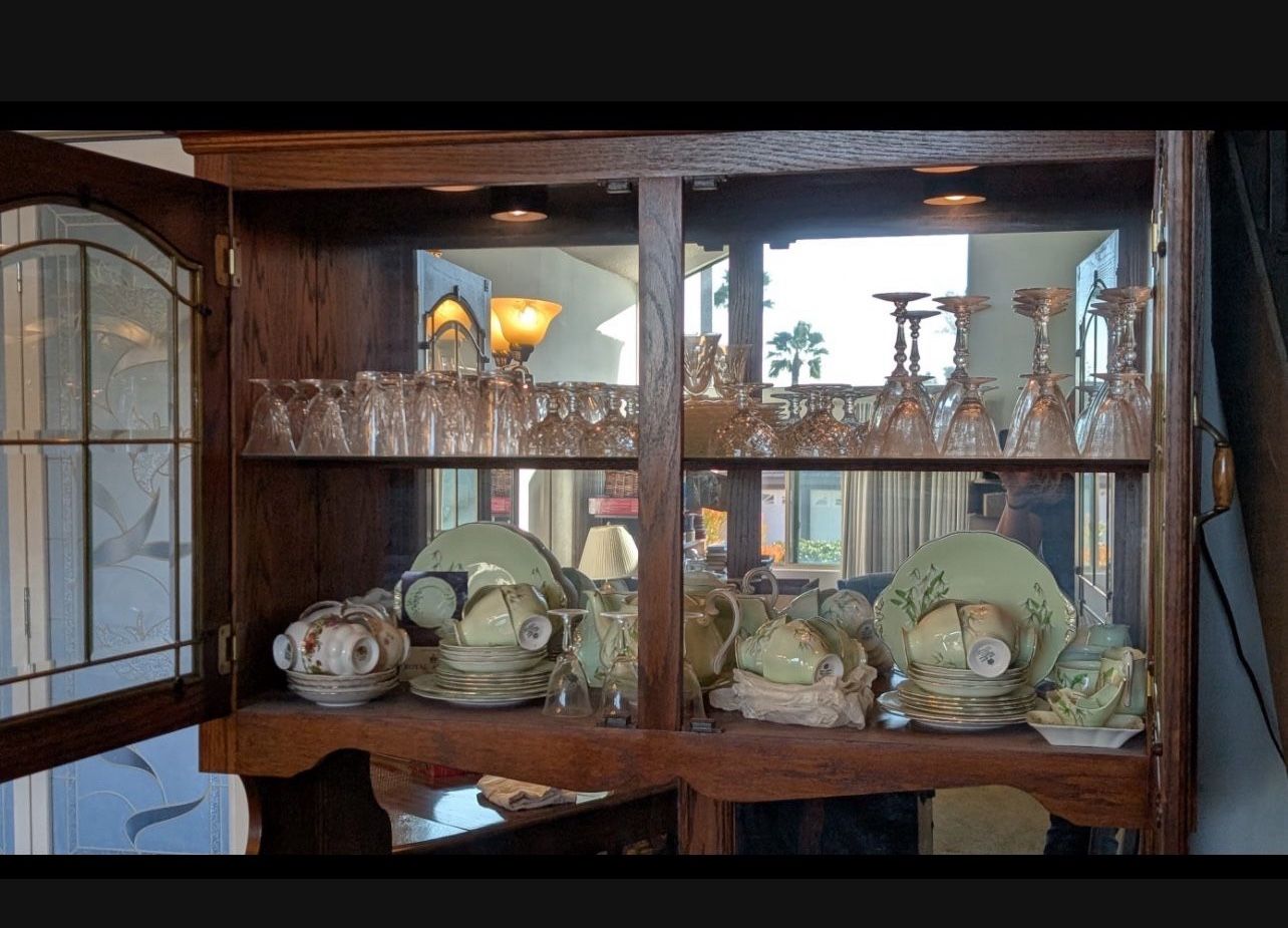 China Cabinet (Excellent Shape)