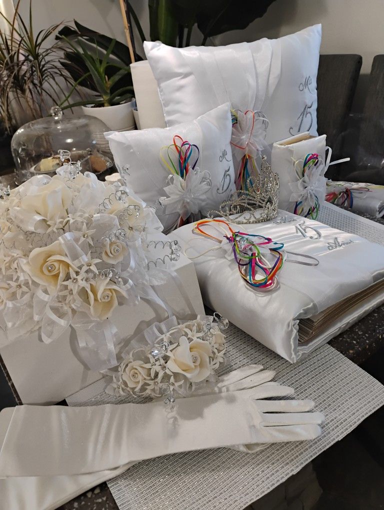 QuincaƱera Bouquet Accessories