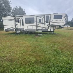 2017 Keystone Montana 