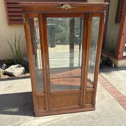 Vintage Cabinet/Curio With Brass Details