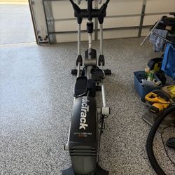 NordicTrack SpaceSaver SE9i Elliptical 