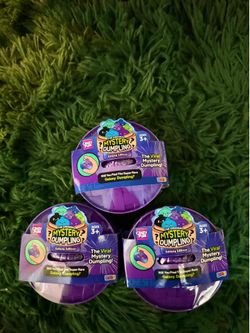 (1) Crazy Fun Mystery Galaxy Squishy Dumplings Edition