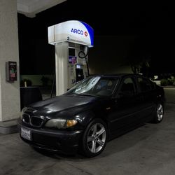 2004 BMW 325i