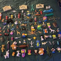 100+ Small Toy Lot (Animals, dinosaurs, Disney, McDonalds, Burger King, Cars)