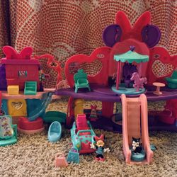 Minnie Mouse Fabulous Shopping Mall