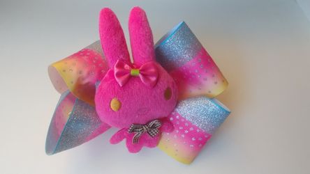 LOVELY BOUTIQUE STYLE BOWS