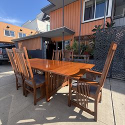 Beautiful cheery oak Mission craftsman dining set by Pennsylvania house superb quality