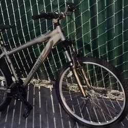 Specialized Hard Rock Mountain Bike