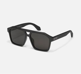 QUAY Soundcheck Polarized Sunglasses – Matte Black/Black