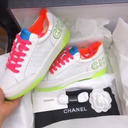 Chanel 20P White Leather Multicolor Neon CC Flat Runner Trainer Sneake