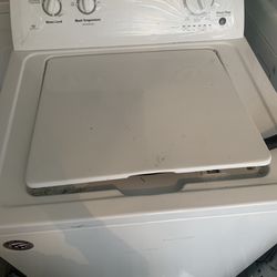 FULLY FUNCTIONAL WASHER AND DRYER