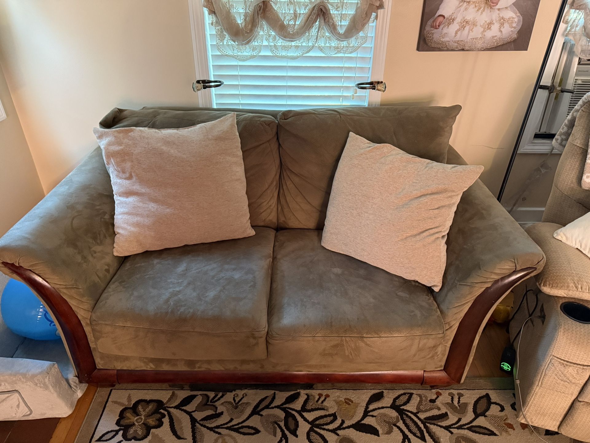 Couch Set