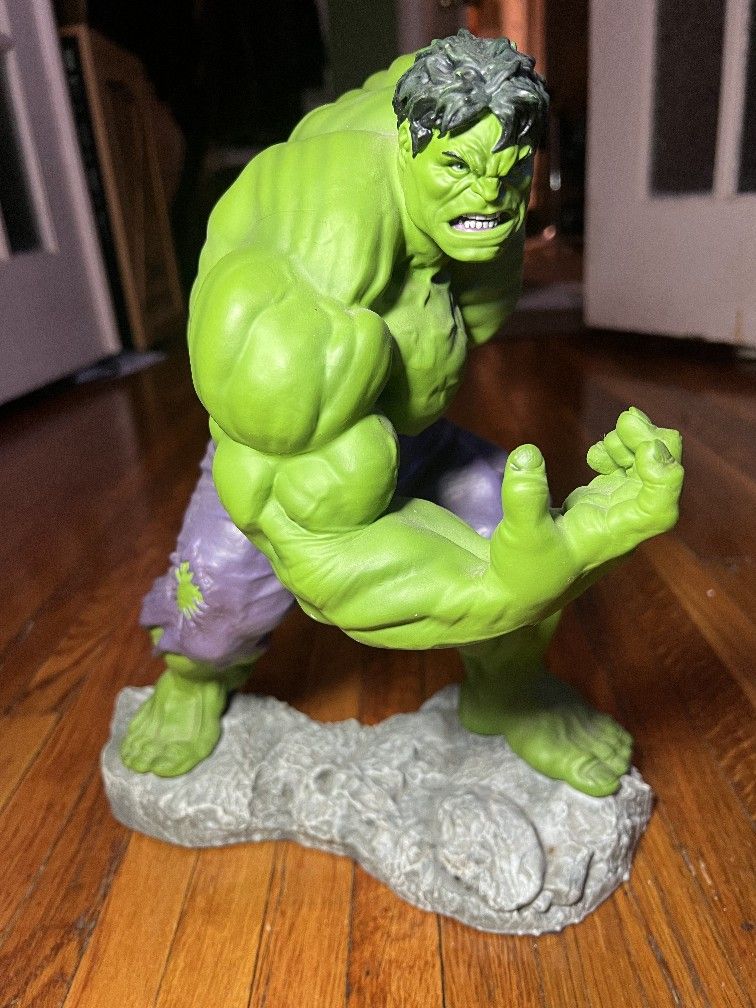 Hulk Sculpture